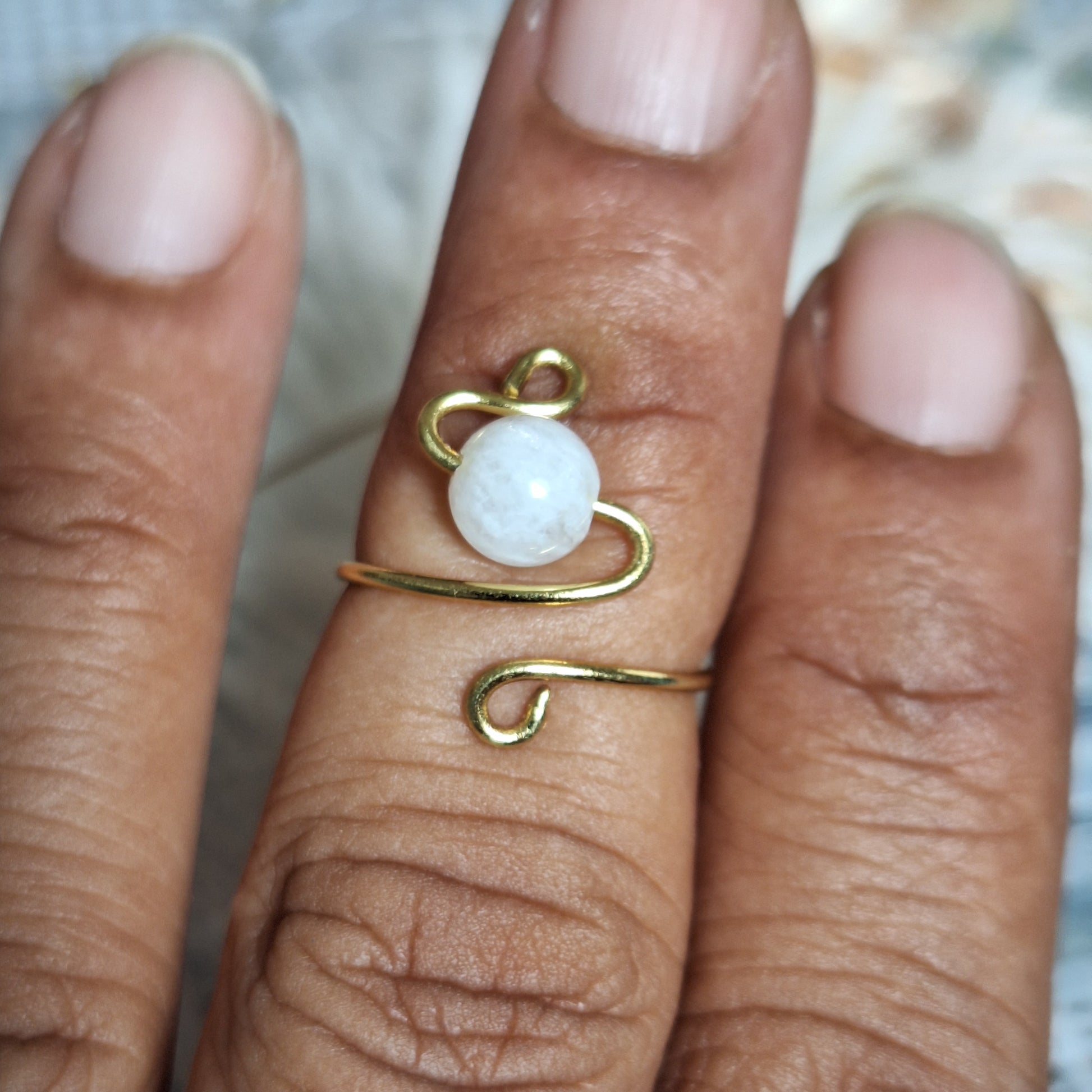 Anillo Moonstone