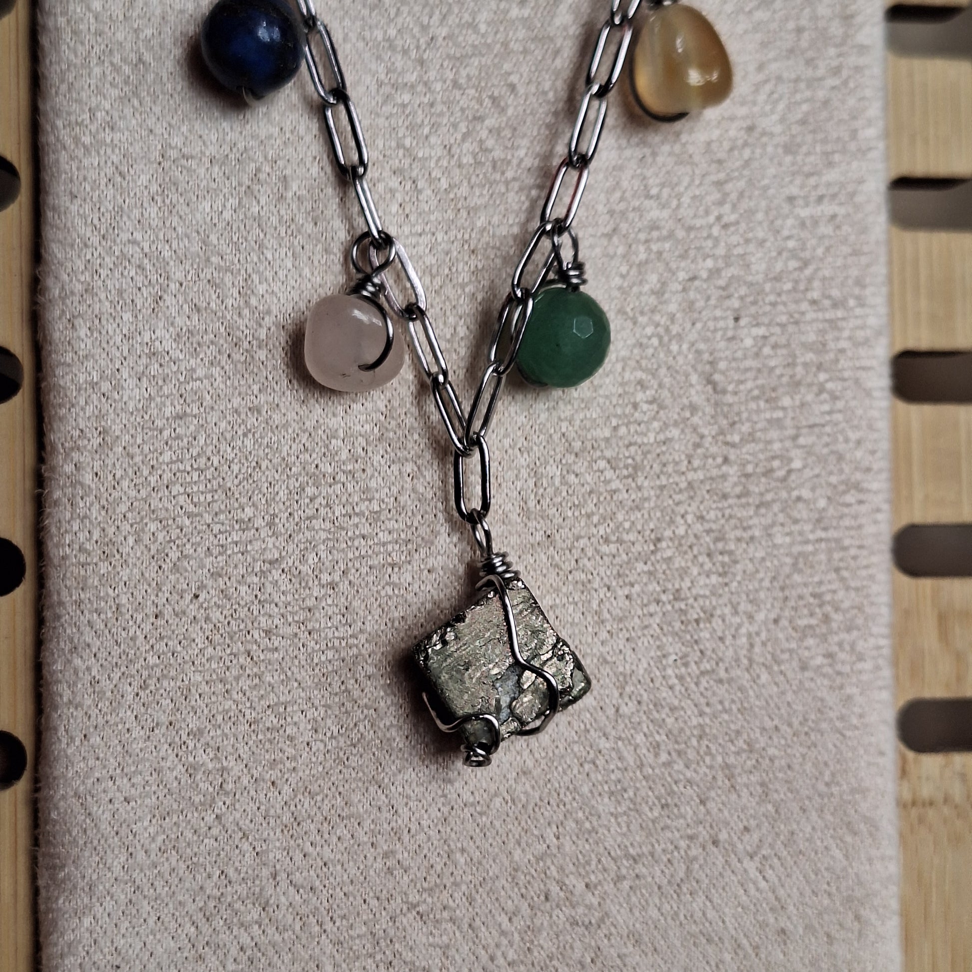 Siete Chakras /Pirita