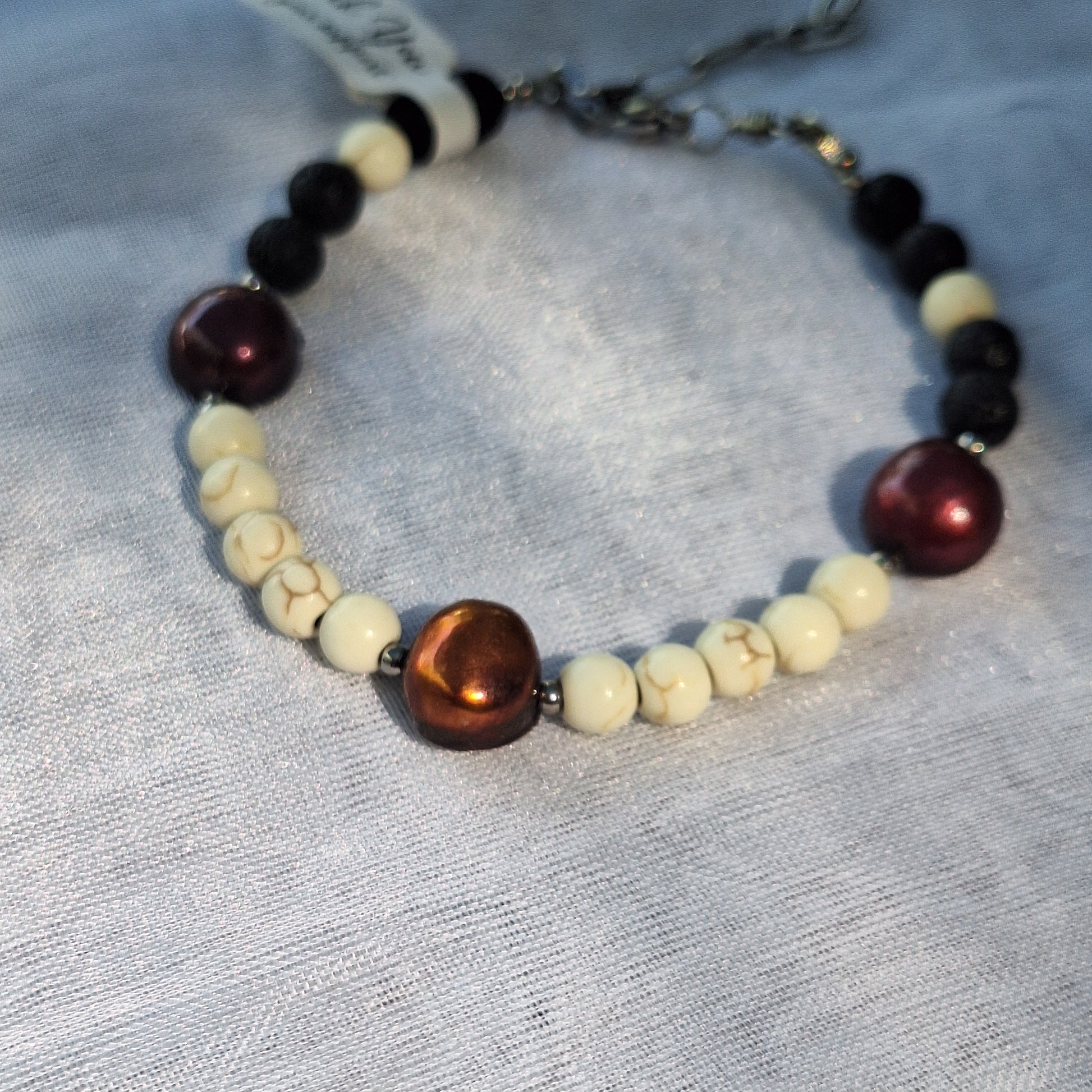 Howlite /Piedra Volcanica